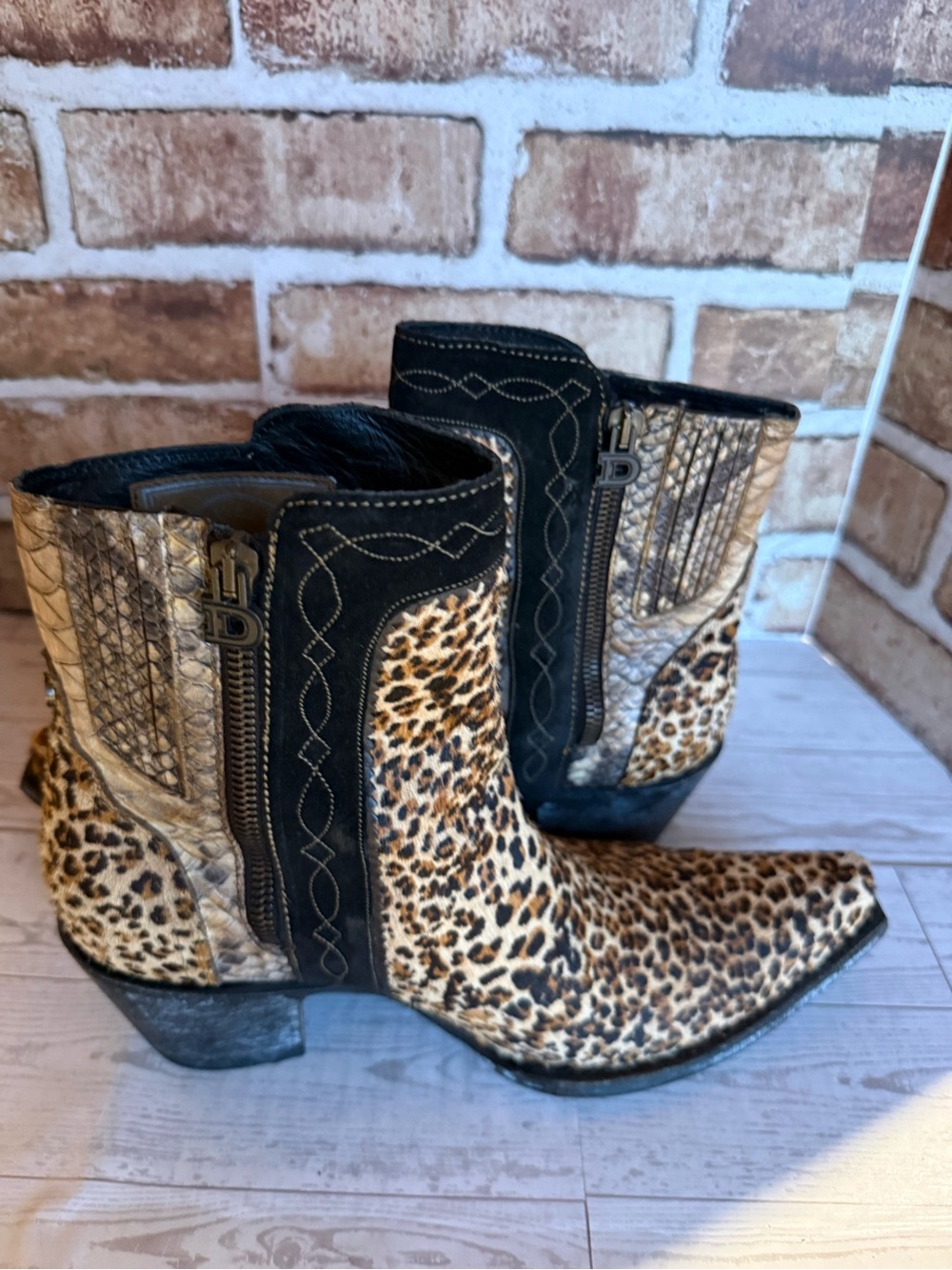 Double D Ranch Leopard Print Skat Kat - Picture 4 of 10